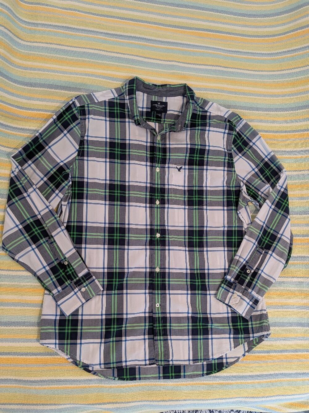 ⭐ Men's American Eagle Classic Fit button down shirt - XXL - Navy / Green Plaid